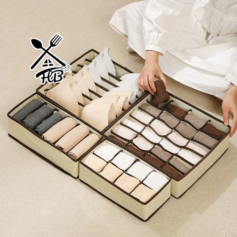 4 pcs Clothes Organizers - أربع قطع منظم ملابس
