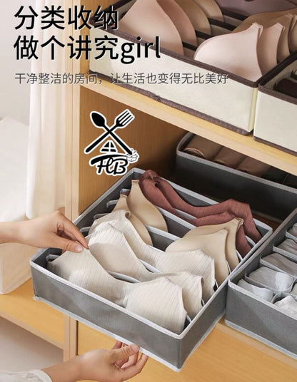 4 pcs Clothes Organizers - أربع قطع منظم ملابس