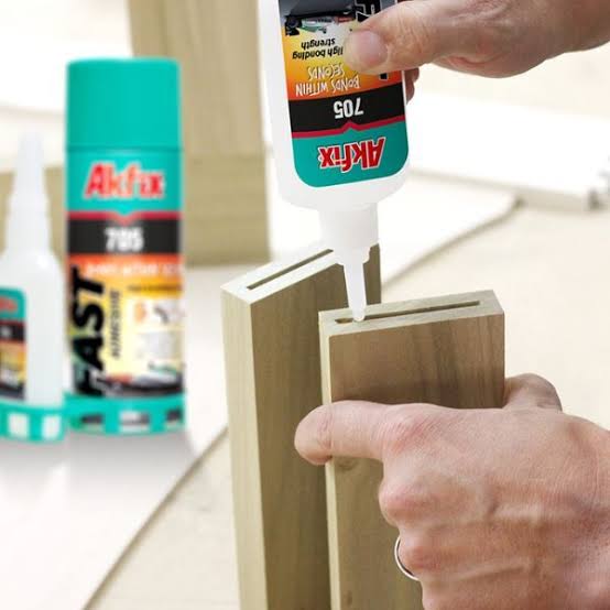 Glue with Spray - غراء لاصق